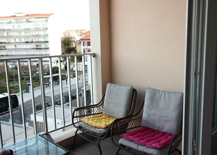 Appartement Avec Balcon Et Parking Biarritz