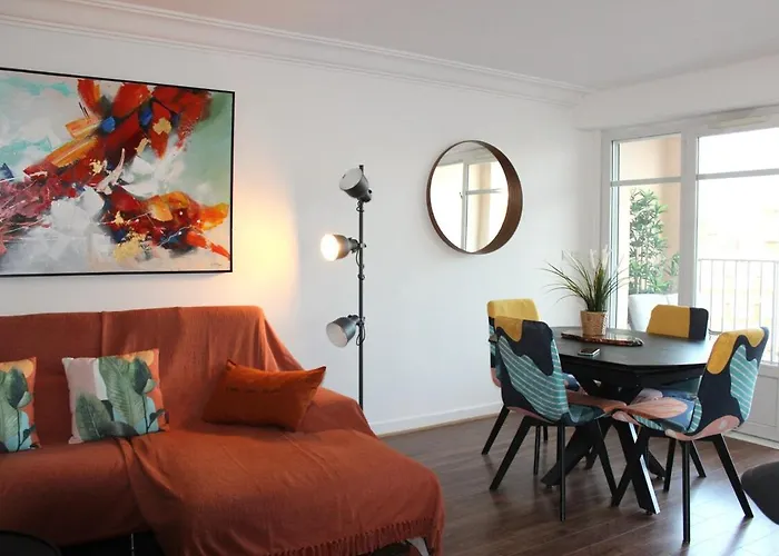 Avec Balcon Et Parking