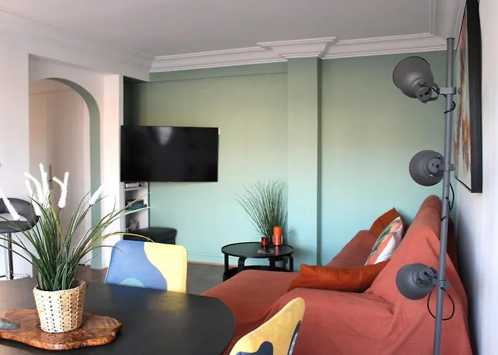 Апартаменты Avec Balcon Et Parking *