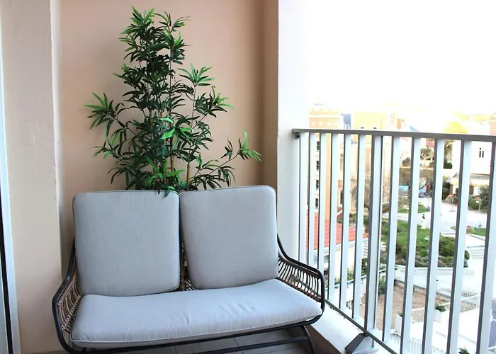 Avec Balcon Et Parking *