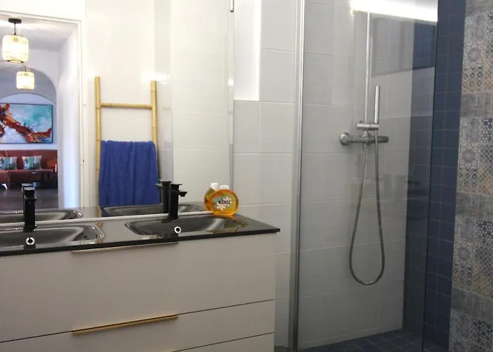 Avec Balcon Et Parking Apartamento Biarriz