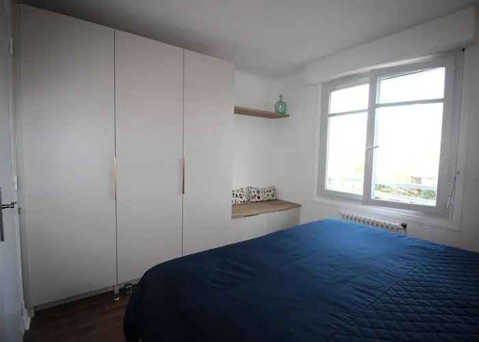 Avec Balcon Et Parking Апартаменты