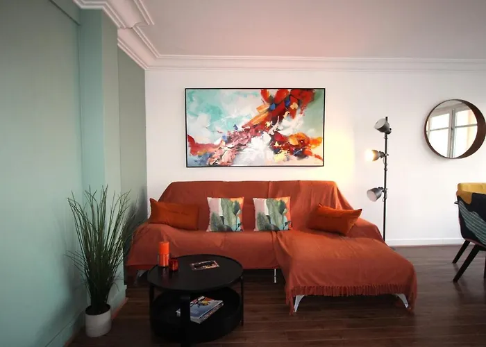 Avec Balcon Et Parking